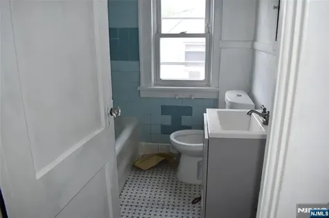 852 Paulison Avenue Clifton NJ 07011