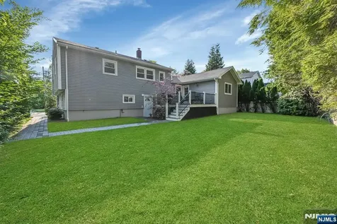 34 Eastbrook Drive River Edge NJ 07661