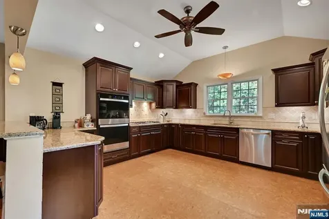 34 Eastbrook Drive River Edge NJ 07661