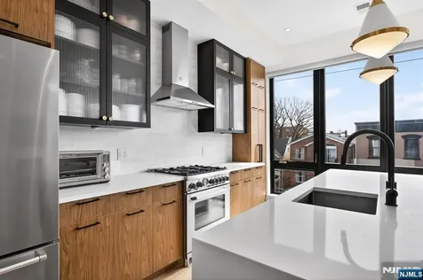 339 Palisade Avenue Jersey City NJ 07307