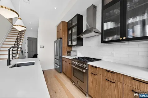 339 Palisade Avenue Jersey City NJ 07307