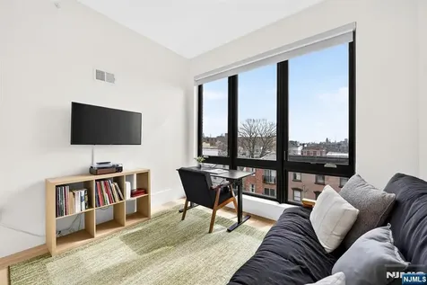 339 Palisade Avenue Jersey City NJ 07307