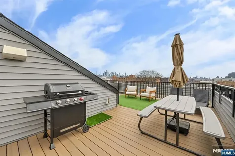339 Palisade Avenue Jersey City NJ 07307