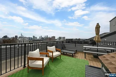 339 Palisade Avenue Jersey City NJ 07307