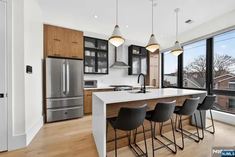 339 Palisade Avenue Jersey City NJ 07307