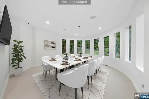 1 Lambs Lane Cresskill NJ 07626