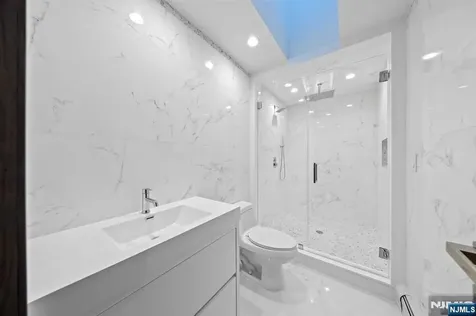 1 Lambs Lane Cresskill NJ 07626