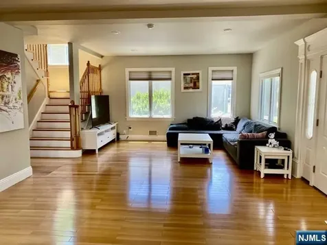 274 Concord Street Cresskill NJ 07626