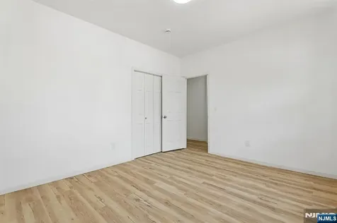 55 Hawkins Street Newark NJ 07105
