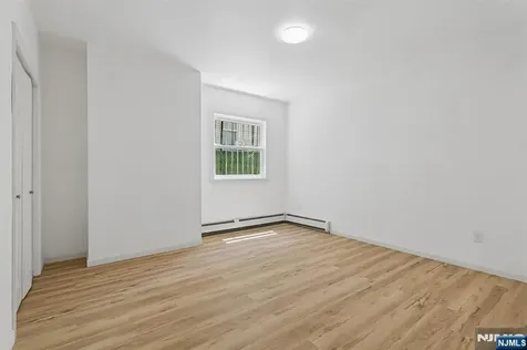 55 Hawkins Street Newark NJ 07105