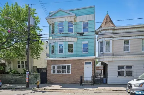 55 Hawkins Street Newark NJ 07105