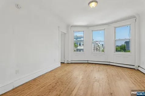55 Hawkins Street Newark NJ 07105