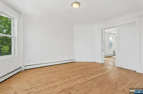 55 Hawkins Street Newark NJ 07105