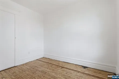 55 Hawkins Street Newark NJ 07105