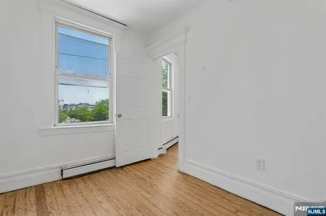 55 Hawkins Street Newark NJ 07105