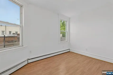 55 Hawkins Street Newark NJ 07105