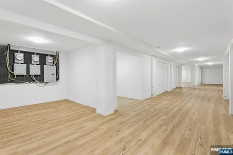 55 Hawkins Street Newark NJ 07105