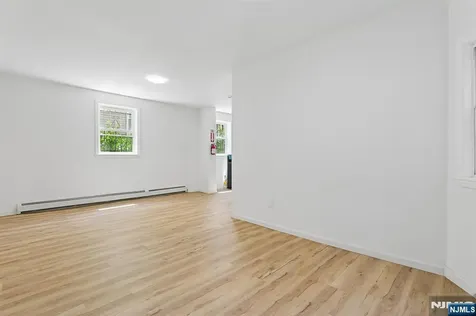 55 Hawkins Street Newark NJ 07105