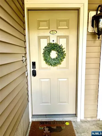 504 Windsor Drive Palisades Park NJ 07650