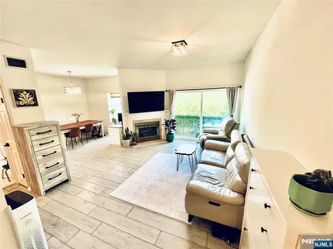 504 Windsor Drive Palisades Park NJ 07650