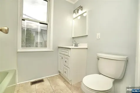 58 Sidney Street Lodi NJ 07644