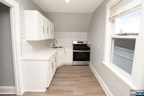 58 Sidney Street Lodi NJ 07644