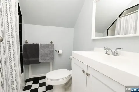 58 Sidney Street Lodi NJ 07644