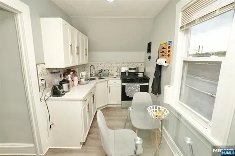 58 Sidney Street Lodi NJ 07644