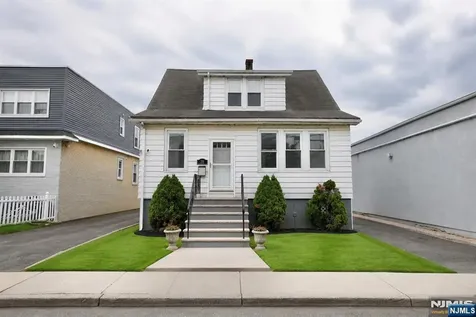 58 Sidney Street Lodi NJ 07644