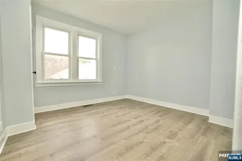 58 Sidney Street Lodi NJ 07644