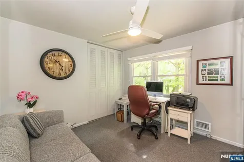 102 Robertson Drive Wyckoff NJ 07481