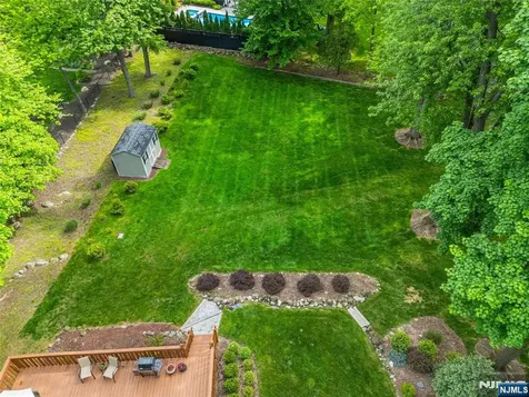 102 Robertson Drive Wyckoff NJ 07481