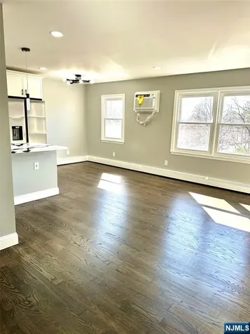 41 W Church Street Bergenfield NJ 07621