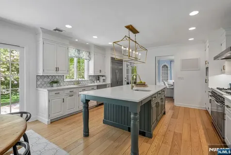 151 Valley View Avenue Ridgewood NJ 07450
