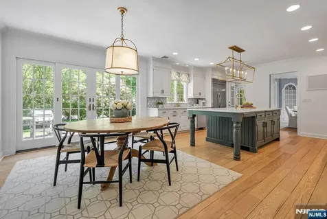 151 Valley View Avenue Ridgewood NJ 07450
