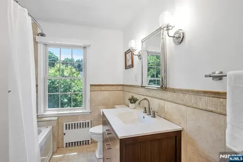 151 Valley View Avenue Ridgewood NJ 07450