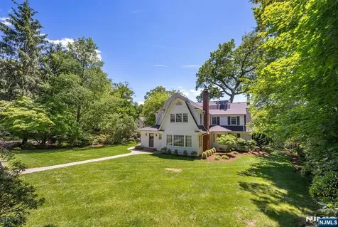 151 Valley View Avenue Ridgewood NJ 07450