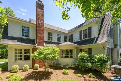 151 Valley View Avenue Ridgewood NJ 07450