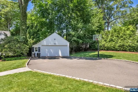 151 Valley View Avenue Ridgewood NJ 07450