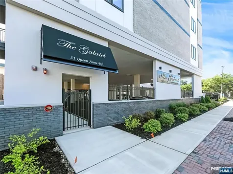 51 Queen Anne Road Bogota NJ 07603