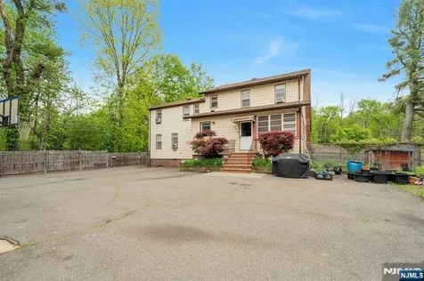 52 Passaic Avenue Livingston NJ 07039