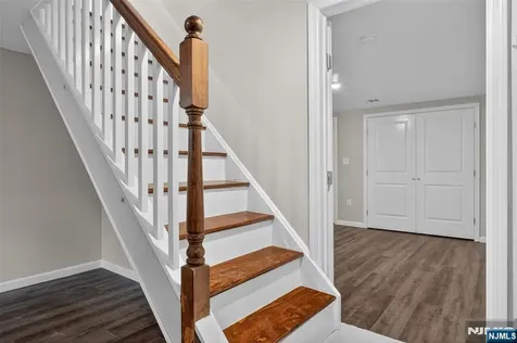 103 Berkshire Place Irvington NJ 07111