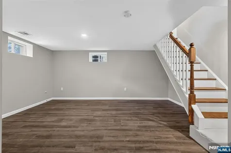 103 Berkshire Place Irvington NJ 07111