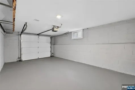 103 Berkshire Place Irvington NJ 07111