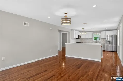 103 Berkshire Place Irvington NJ 07111