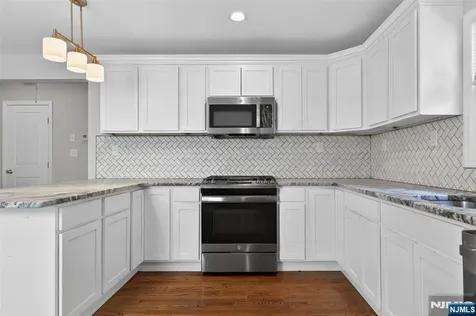 103 Berkshire Place Irvington NJ 07111