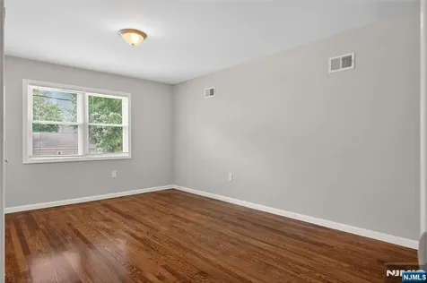 103 Berkshire Place Irvington NJ 07111