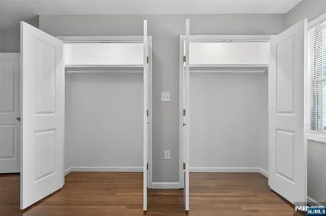 103 Berkshire Place Irvington NJ 07111