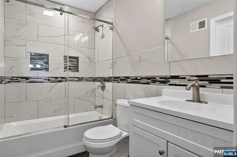 103 Berkshire Place Irvington NJ 07111