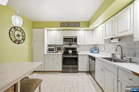 219 Pond Terrace Twp Of Washington NJ 07676